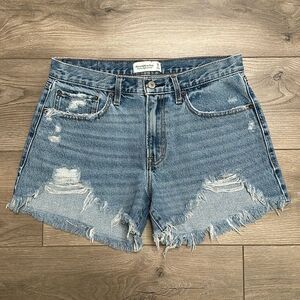 Abercrombie & Fitch Mid Rise Boyfriend Distressed Blue Jean Shorts Size 28‎